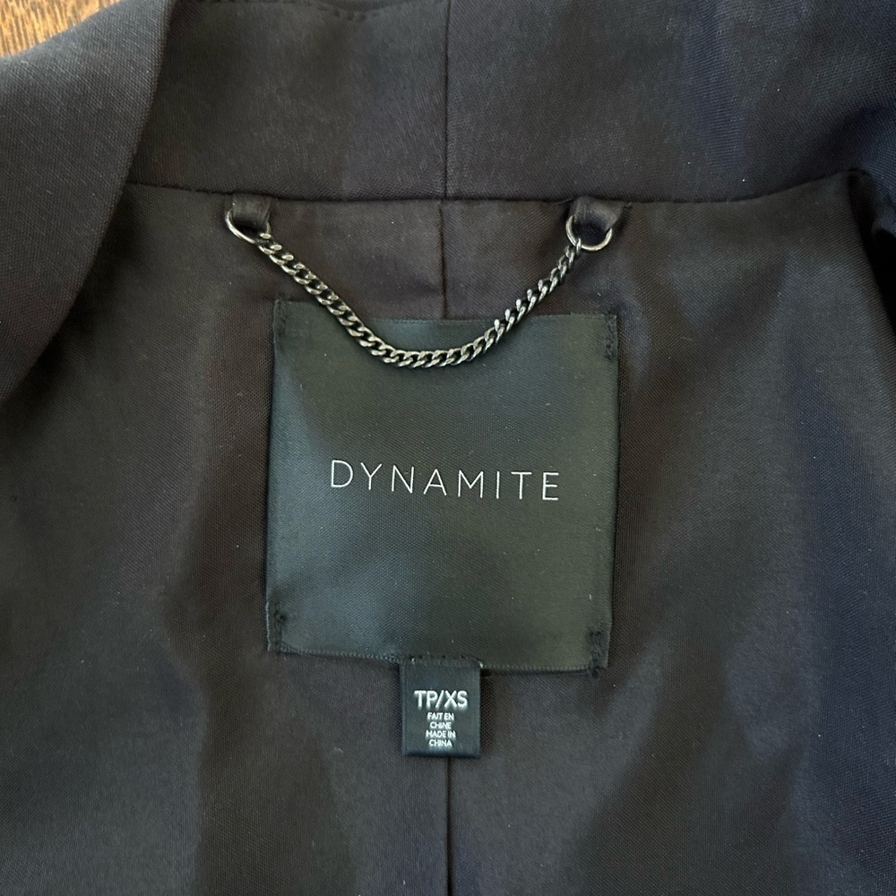 Dynamite Black Blazer - Picture 6 of 7